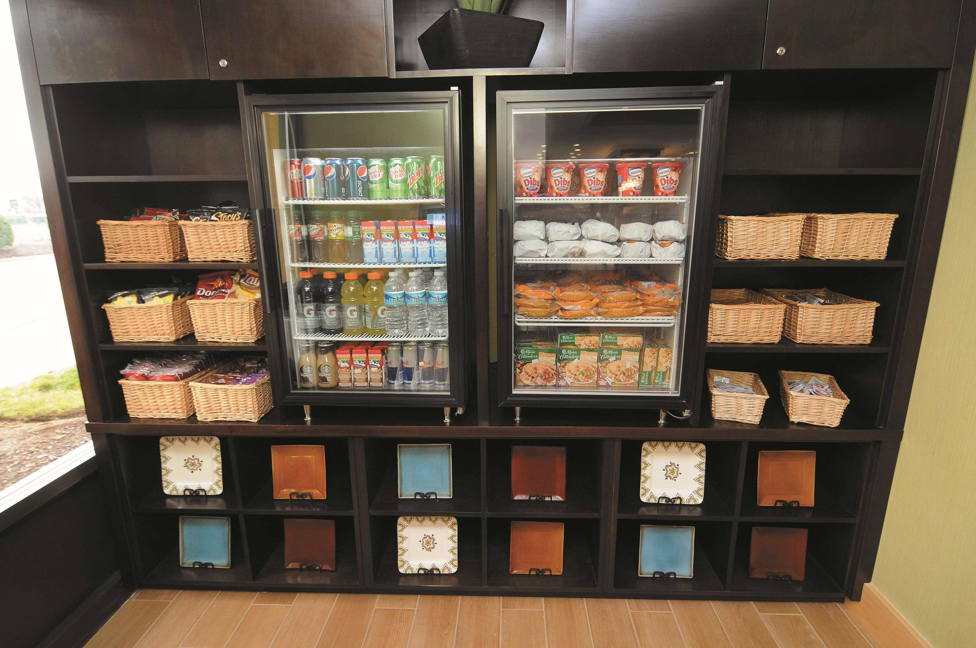 里士满中洛锡安温德姆拉昆塔套房酒店 外观 照片